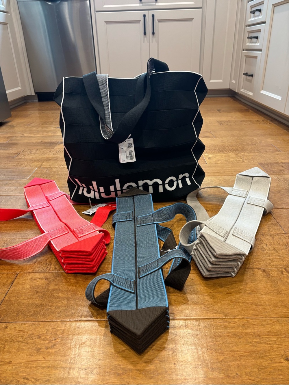 Lululemon Collapsable Fold It Hold It Tote.  🔥🔥On sale today only🔥🔥
